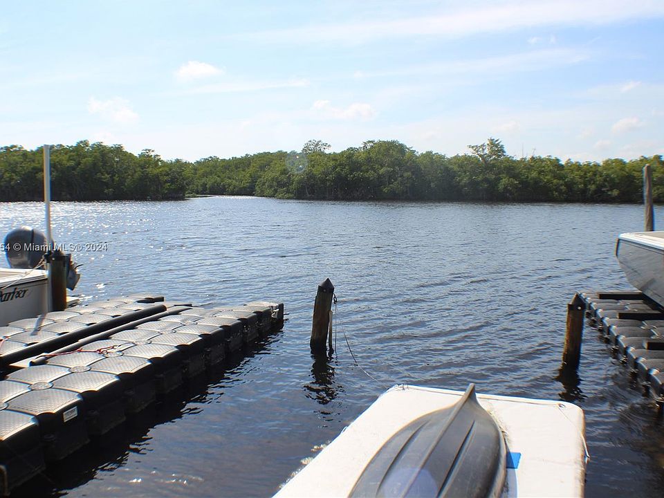 242 Newport Dr Naples FL Zillow