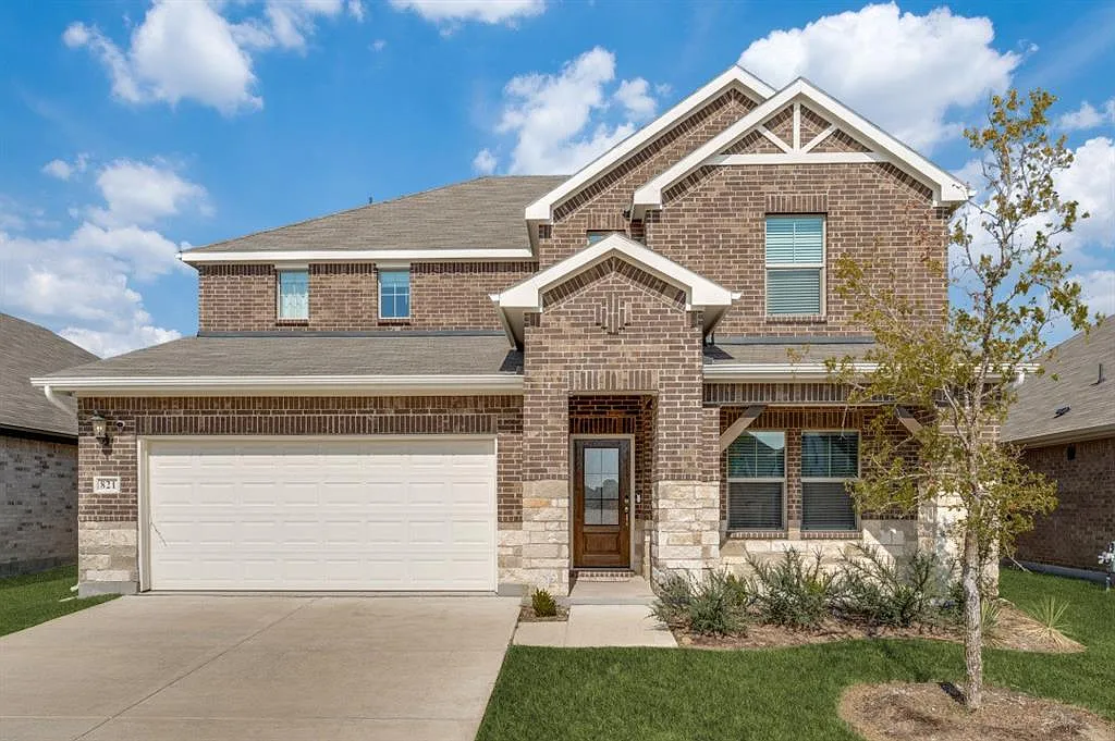 4 bed, 3102 sqft, $3,100 — Photo 1