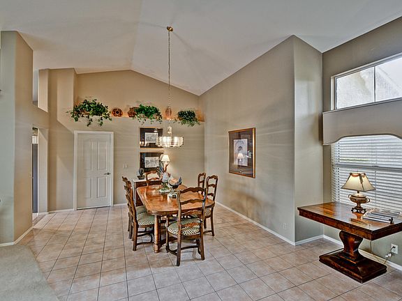 4th image of 8812 W Rosemonte Dr