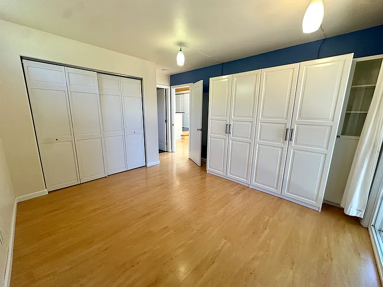 11 Hillview Ave — Photo 18