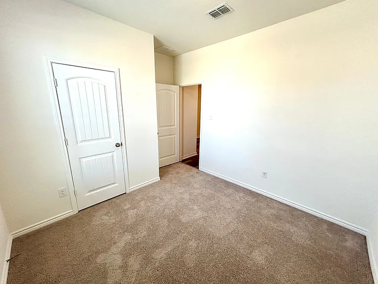 15352 Electra Cir — Photo 12