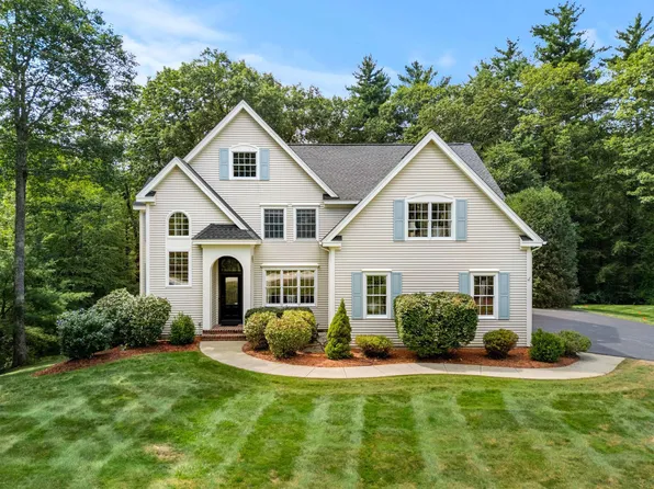 53 Essex Road, Bedford, NH 03110