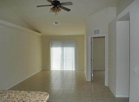 4th image of 1418 SW 47th Ter #1420