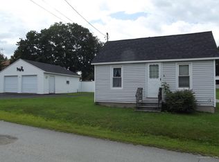 2 Spring St, Lincoln, ME 04457