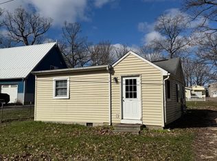 10580 Resort Rd, Pleasant Lake, MI 49272