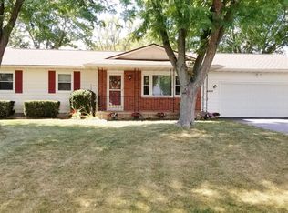 10405 Calhoun Rd, Rock Falls, IL 61071