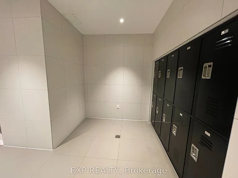 195 Redpath Ave #2015 — Photo 30