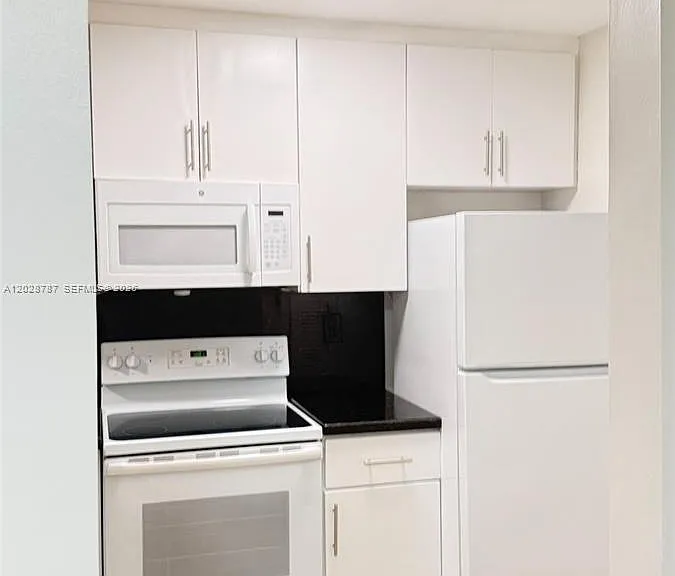 13965 SW 91st Ter #13965 — Photo 16