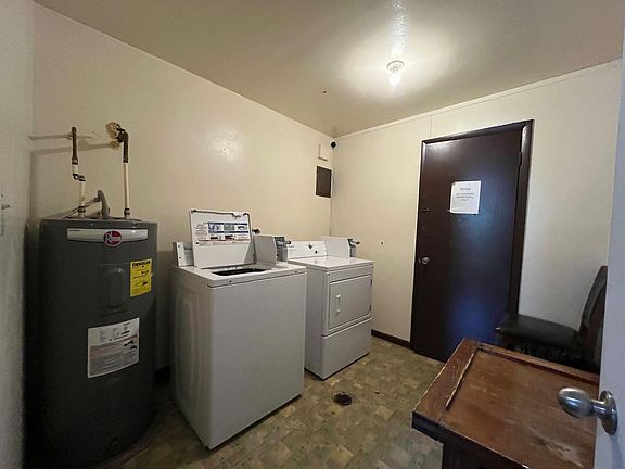 5th image of 709 Drew Ave NE APT 2