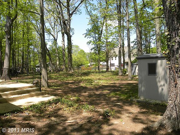 3rd image of 3806 Adrienne Dr
