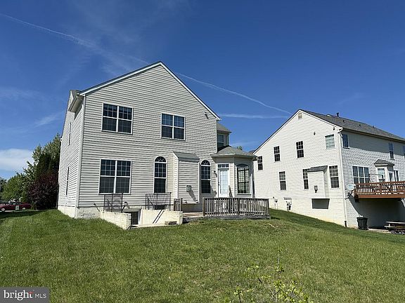 4th image of 18215 Rockland Dr