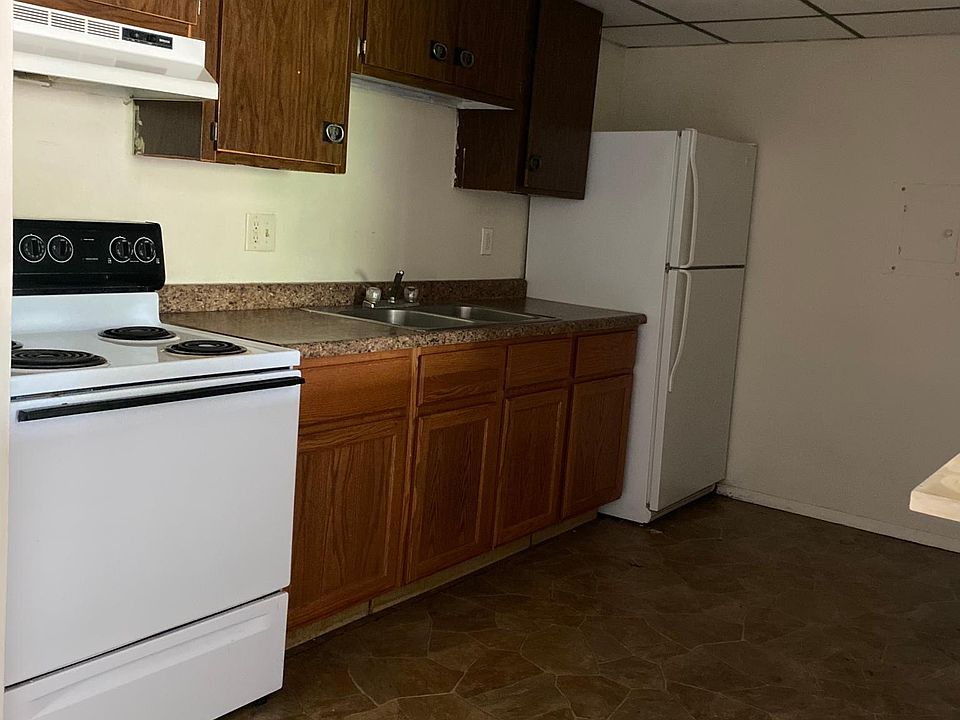Spacious kitchen with pantry.