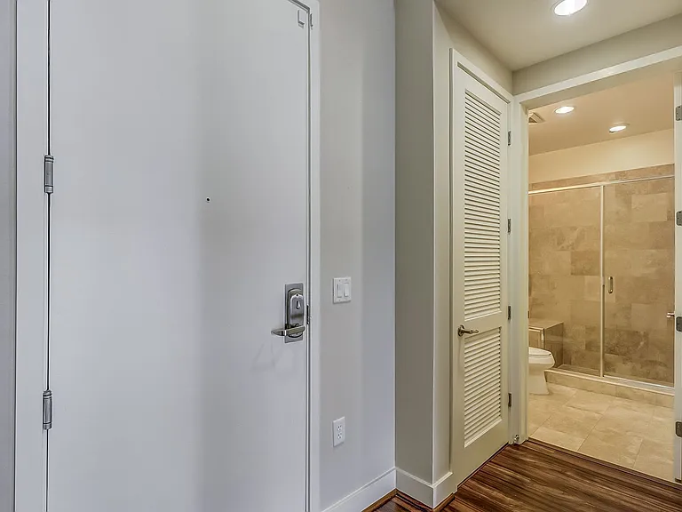 Axis 2300 Apartments — Photo 34