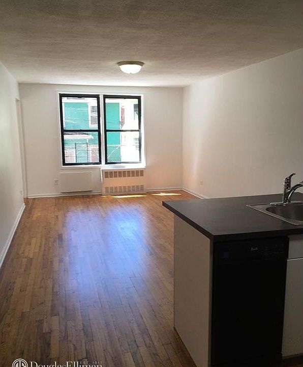 1st image of 350 E 19th St APT 1J