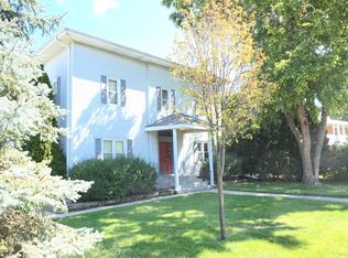 151 E 2nd St, Manteno, IL 60950