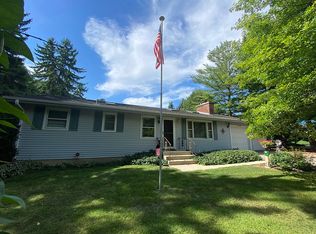 28W717 Warrenville Rd, Warrenville, IL 60555