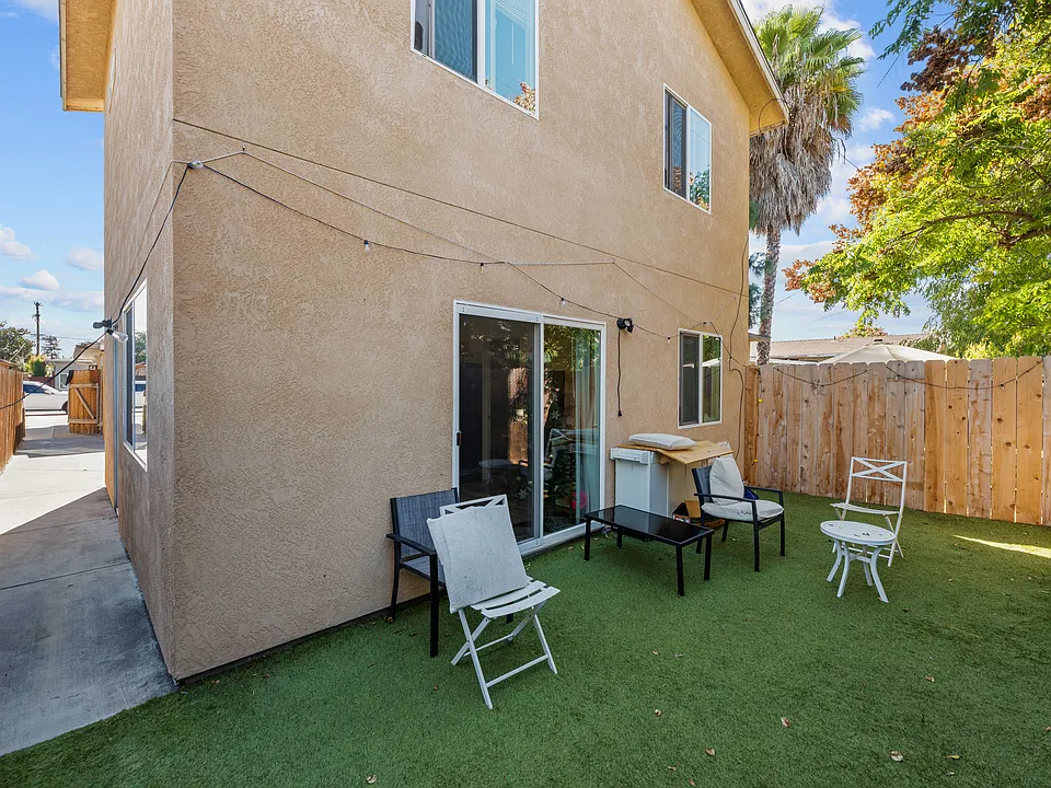 6252 Dorothy Dr
