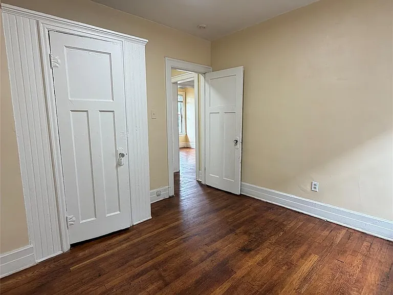 1441 W Euclid St — Photo 8