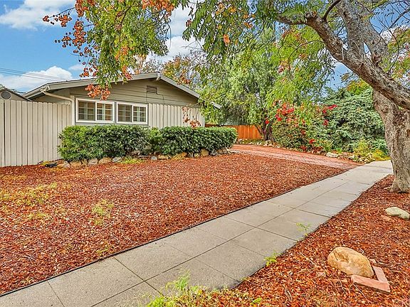 3rd image of 8121 Lena Ave