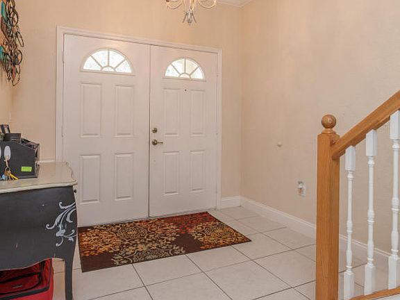 2nd image of 208 King Neptune Ln #5