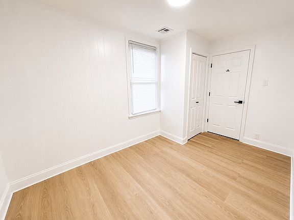 3rd image of 96 Nichols St Floor 2
