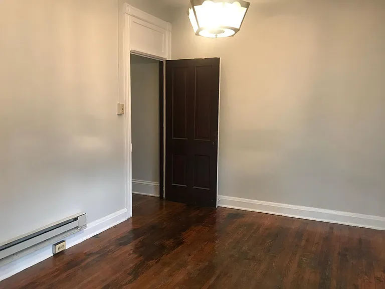 25 S Locust St #2 — Photo 10