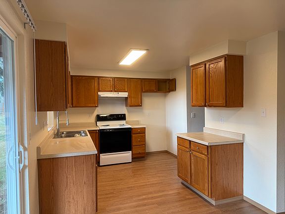 2nd image of 18420 Old Highway 99 SW APT G