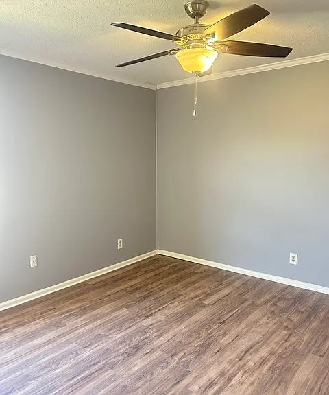 1051 Country Club Dr #28-28-G — Photo 11