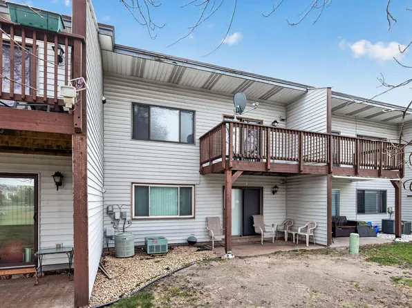 20 94th Cir NW #203NW, Minneapolis, MN 55448