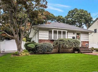 2163 Decker Ave, Merrick, NY 11566