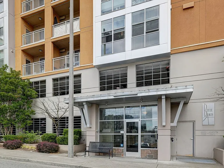 118 107th Ave NE #B105 — Photo 1