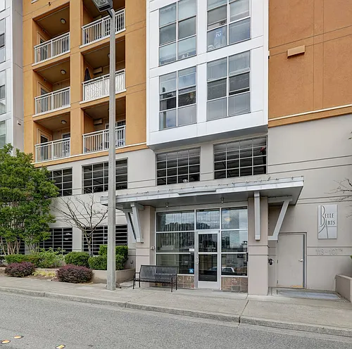 118 107th Ave NE Photo 1