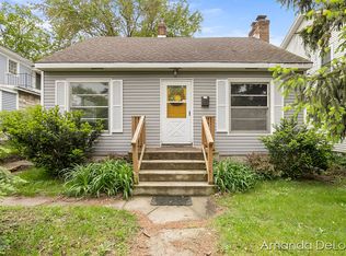 1512 College Ave NE, Grand Rapids, MI 49505