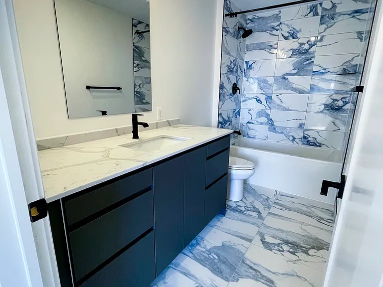 39 Goulburn Ave #C — Photo 7