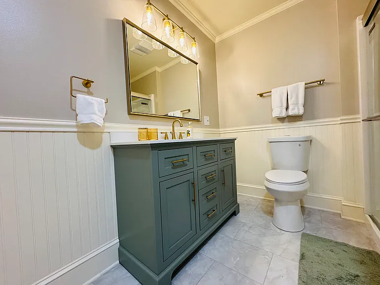 42 Pomeroy Ave #2 — Photo 5