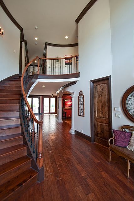 2nd image of 2109 Faymont Ave