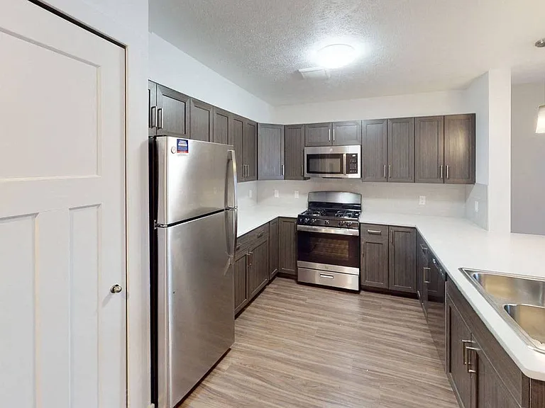Meadowbrooke Apartment Homes — Photo 177