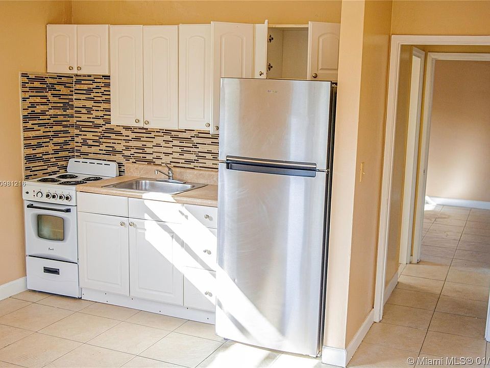 1st image of 1511 SE 23rd Ave APT 2