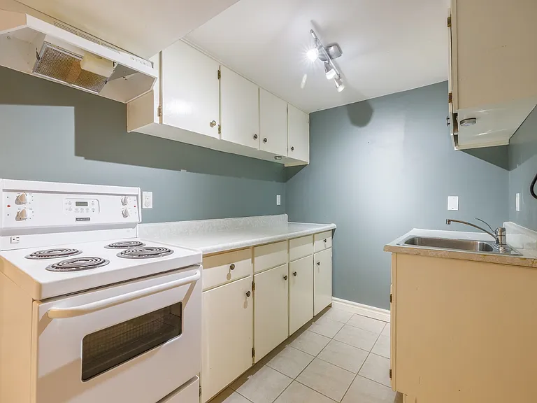 5612 Heritage Dr — Photo 4