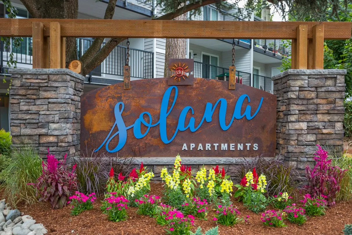 Solana Apartments — Photo 1