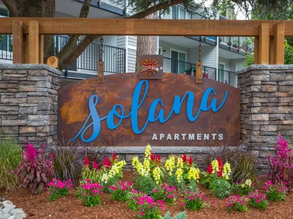 Solana Apartments