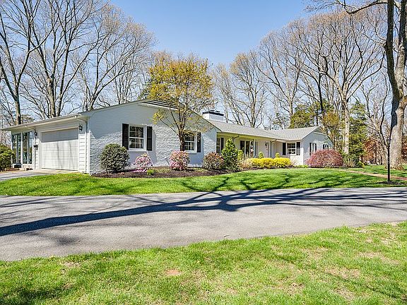 2nd image of 130 Tamarack Dr