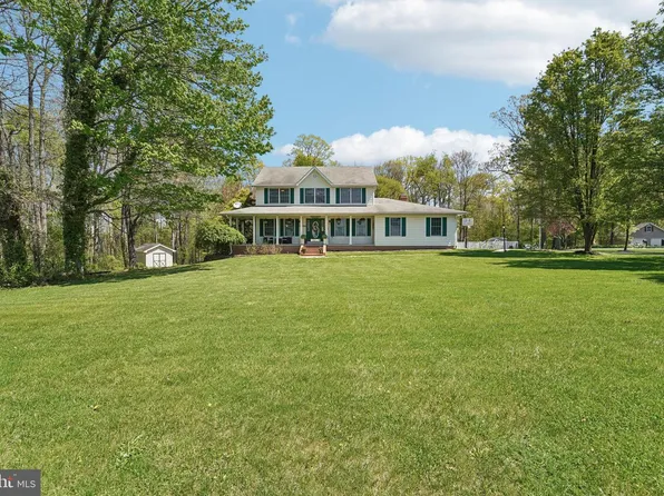 4515 Woodedge Dr, Hampstead, MD 21074