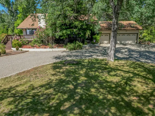 19616 Midland Dr, Redding, CA 96003