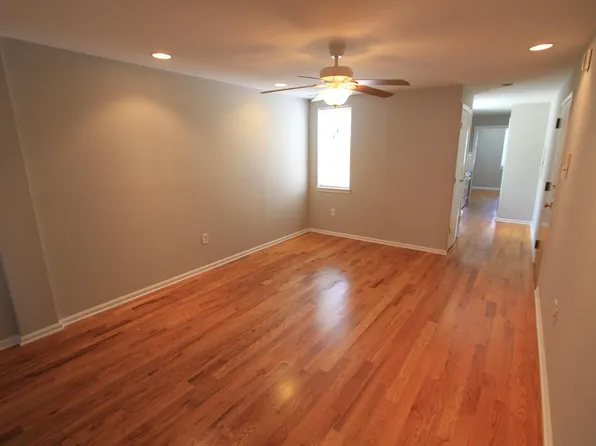 764 S 15th St #2, Philadelphia, PA 19146