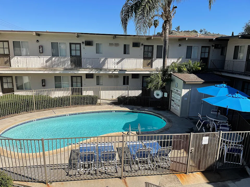 El Capitan Apartments