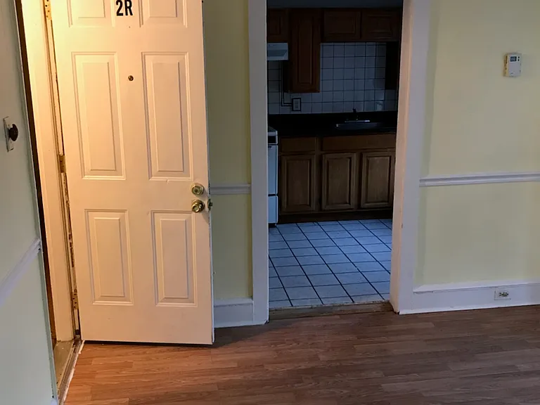 531 Robeson St #2R — Photo 2