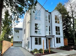 939 N 91st St #B, Seattle, WA 98103