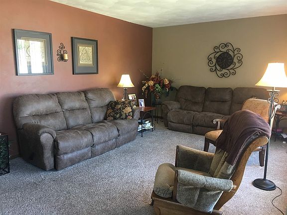 4th image of 502 Morton Ln