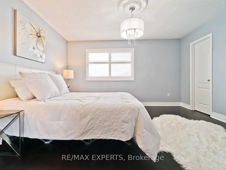 357 Brisdale Dr — Photo 15